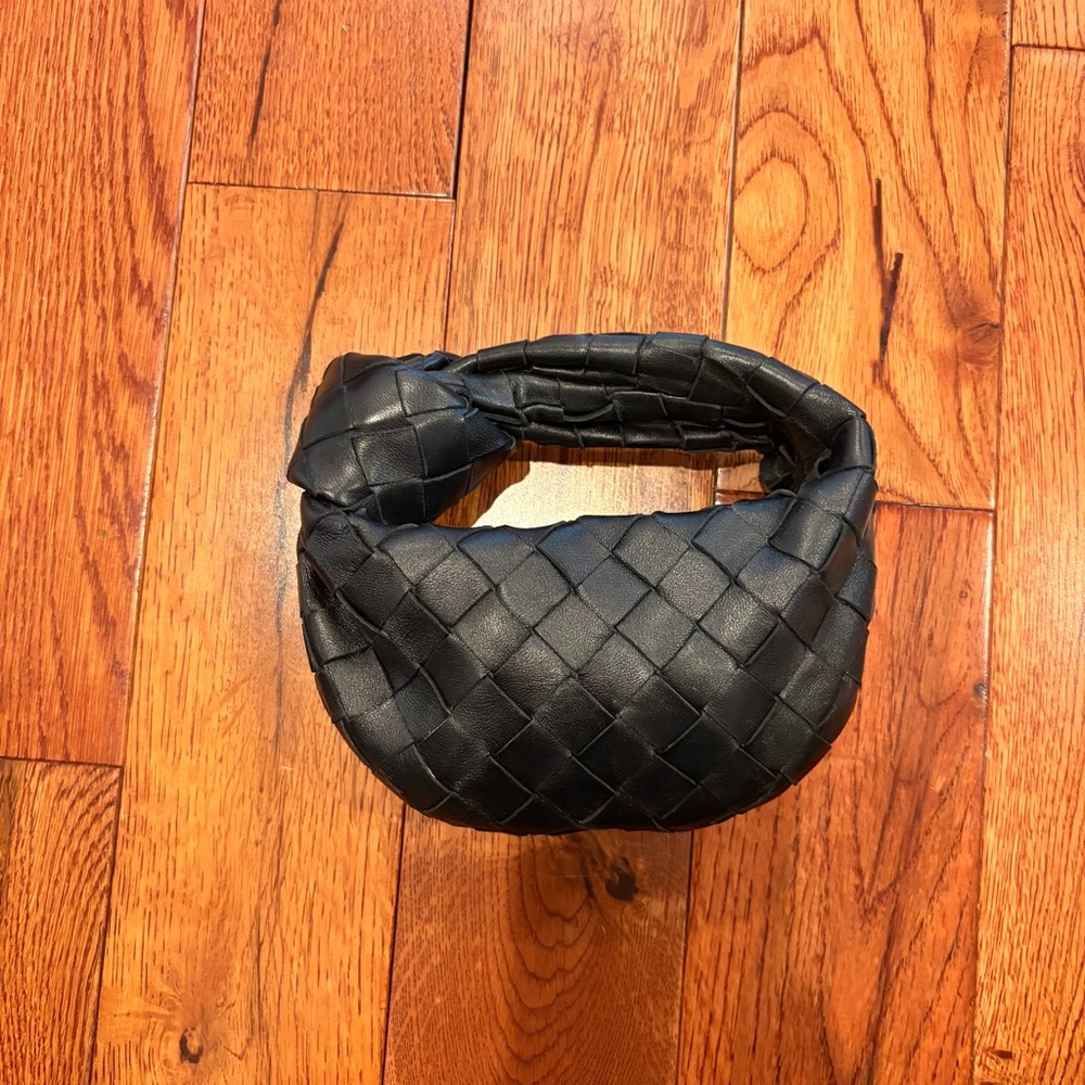 ❌SOLD❌Bottega Veneta Candy Jodi Knot Bag
